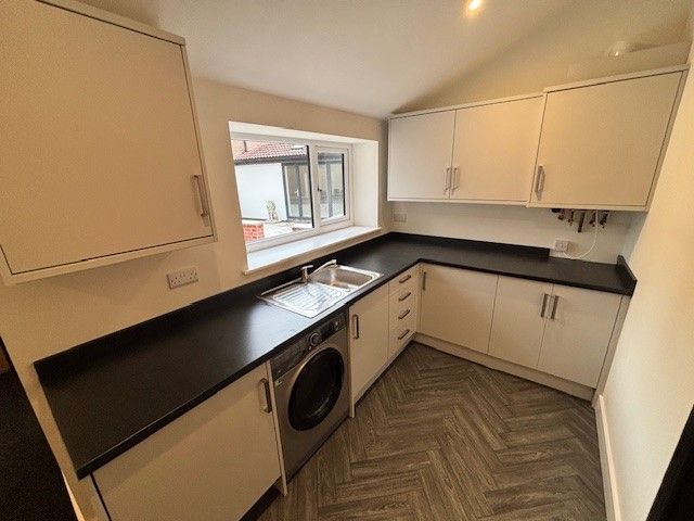 Property photo 2 of 7 'kitchen' Area