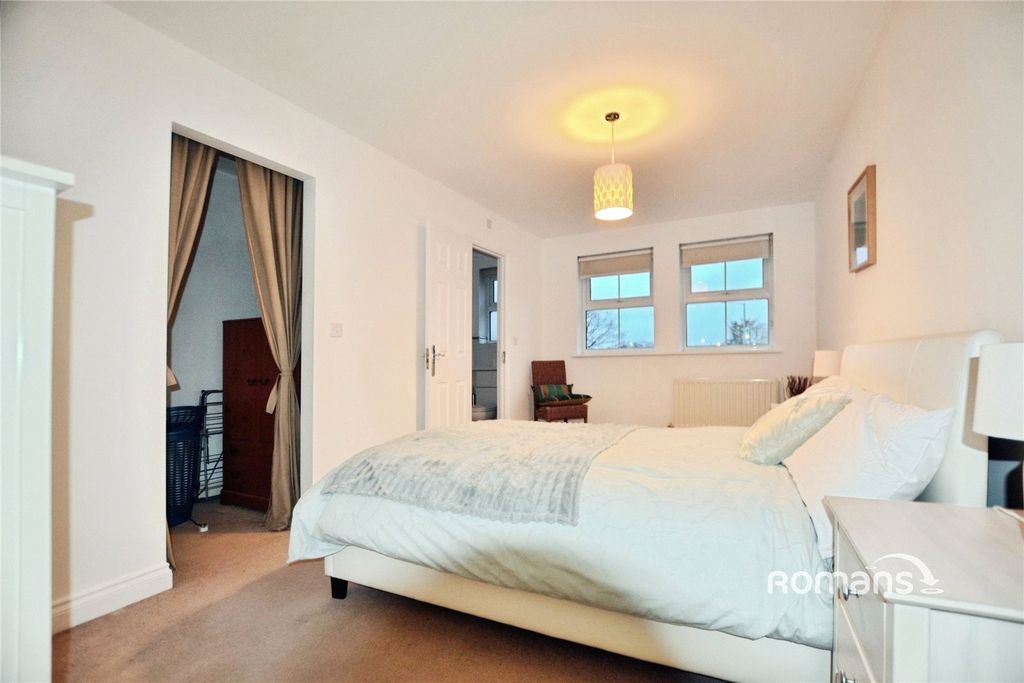 Property photo 3 of 9 Picture No. 10