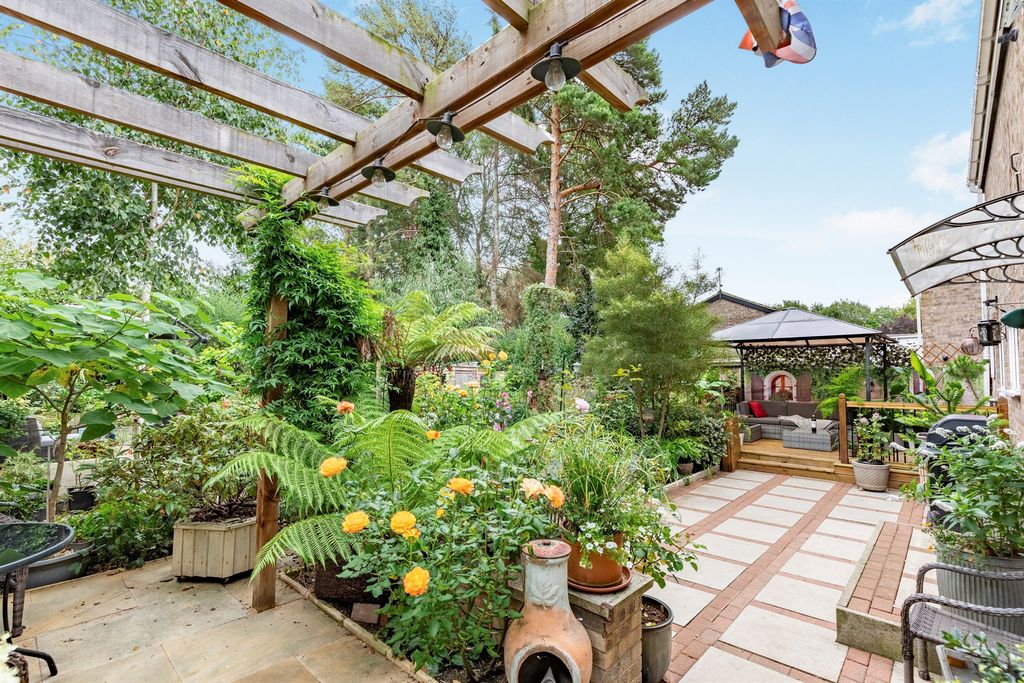 Property photo 3 of 17