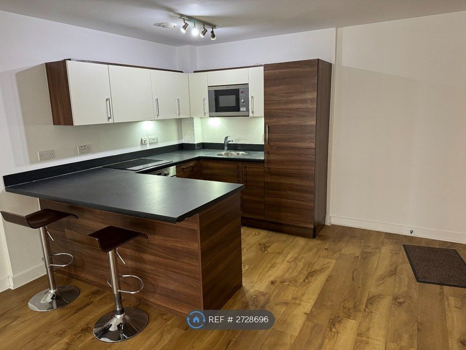 Property photo 2 of 25