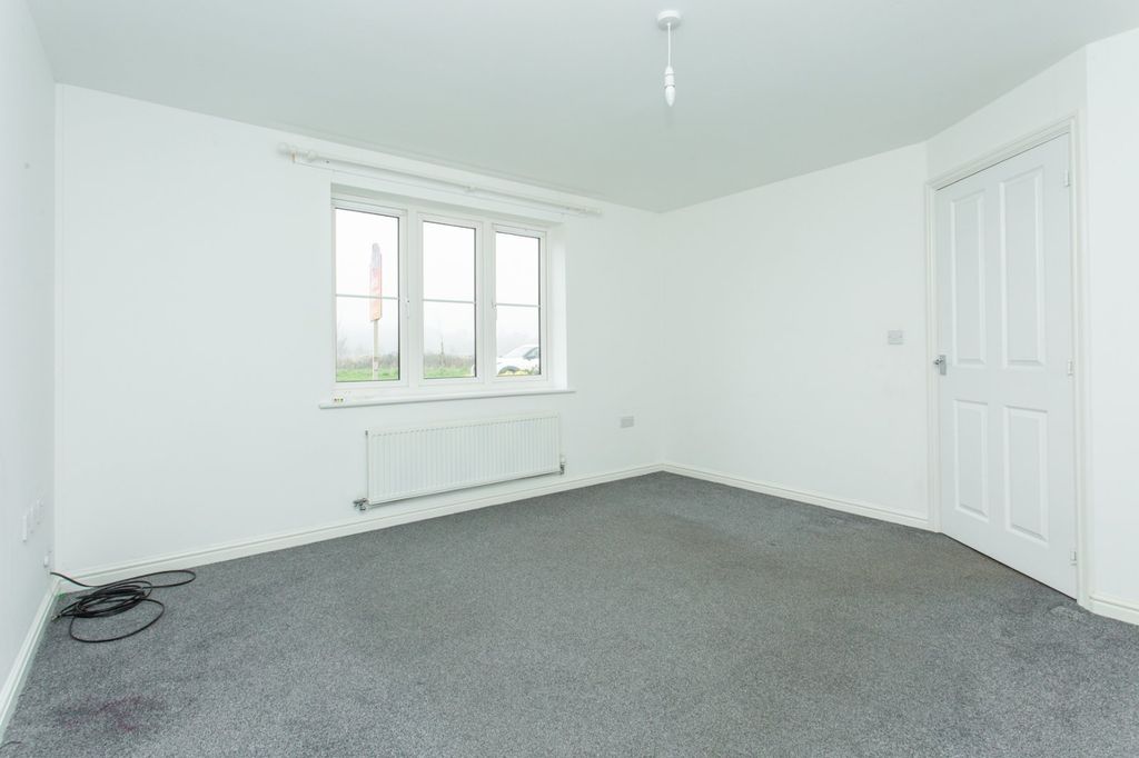 Property photo 3 of 15 Picture 3