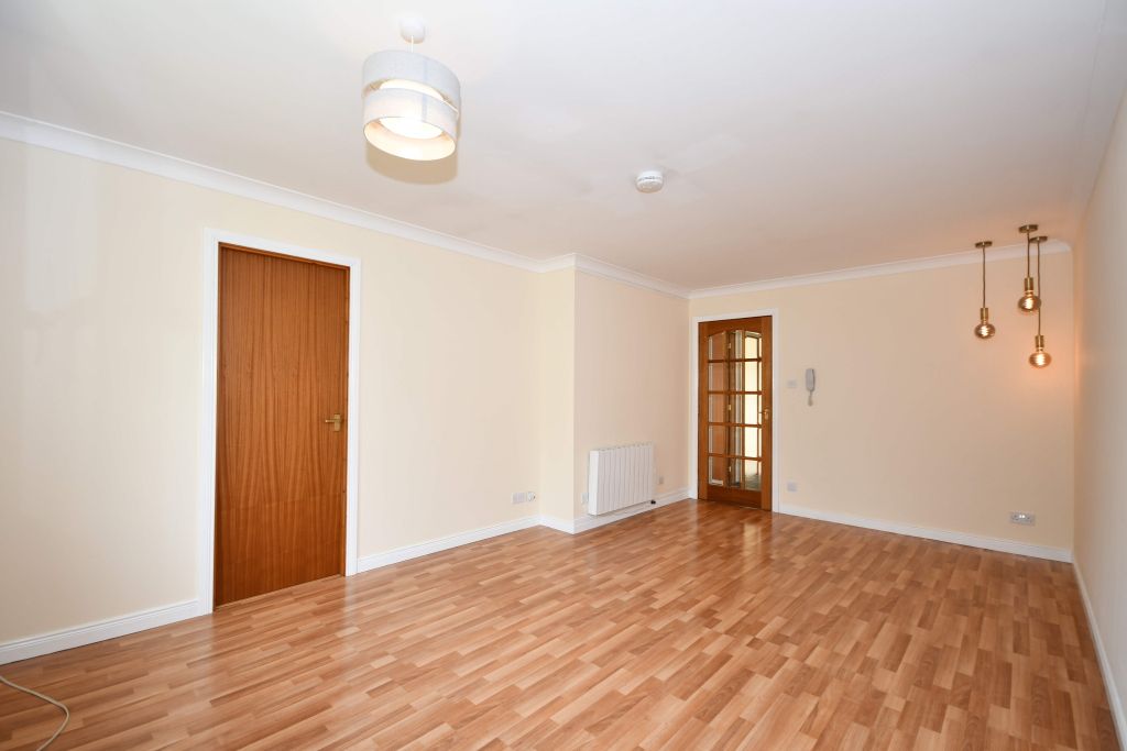 Property photo 3 of 10 Photo