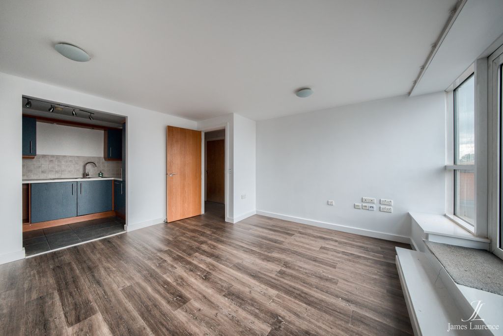 Property photo 1 of 11 Xt5A7409-Hdr(3)
