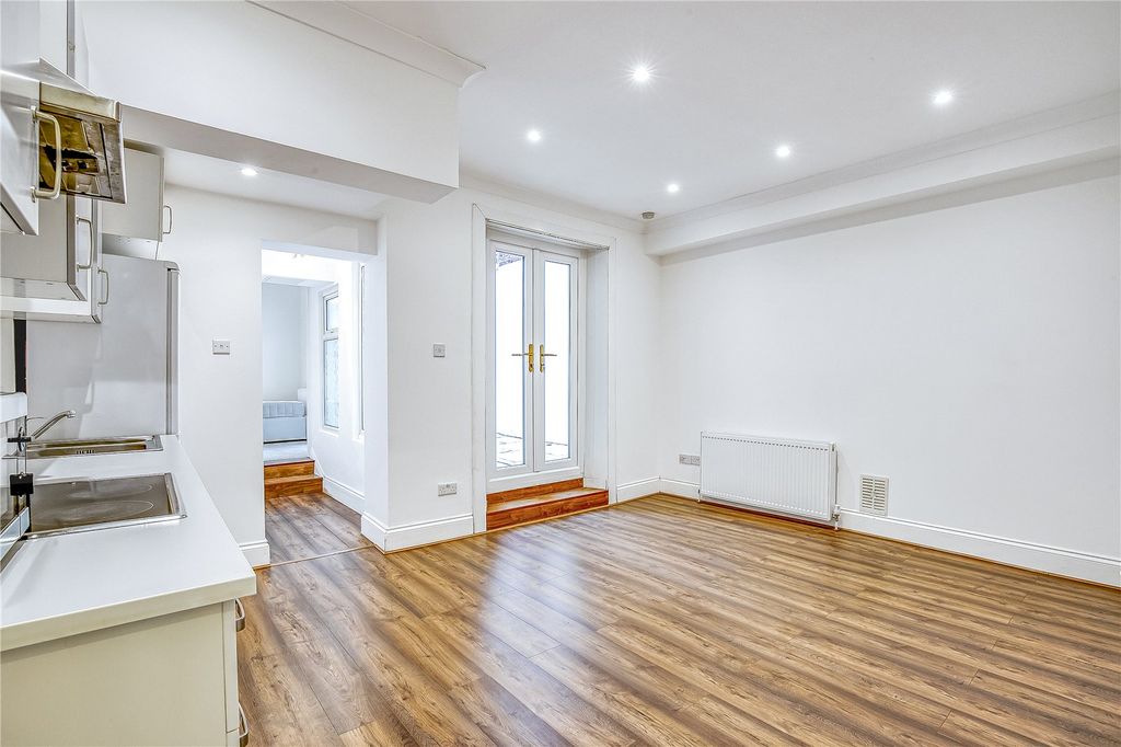 Property photo 2 of 10 Reception Room