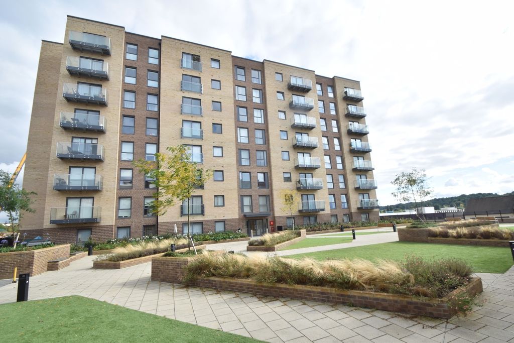 Property photo 1 of 8 2093790