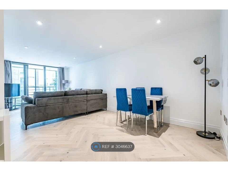 Property photo 3 of 12 Dining Area