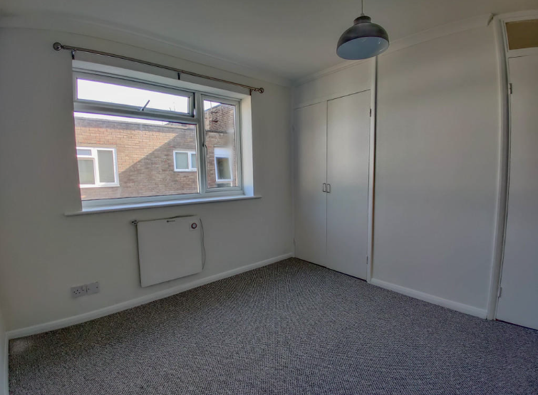 Property photo 3 of 6