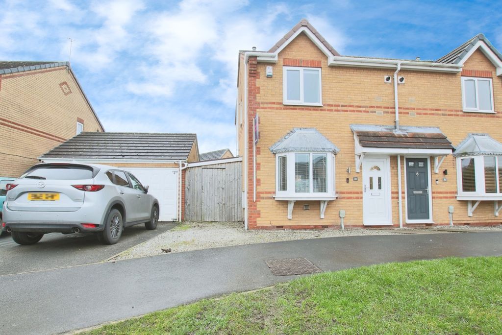 Property photo 1 of 12 4504900