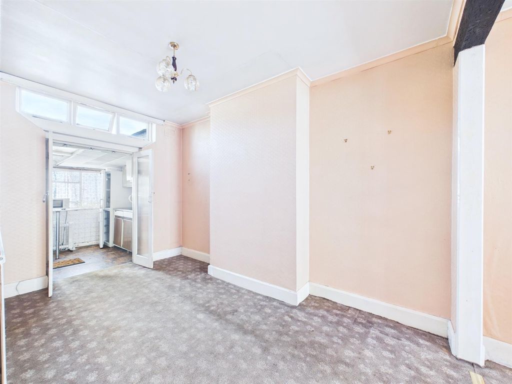 Property photo 3 of 14 3 - House For Refurbishment In Bedminster.Jpg