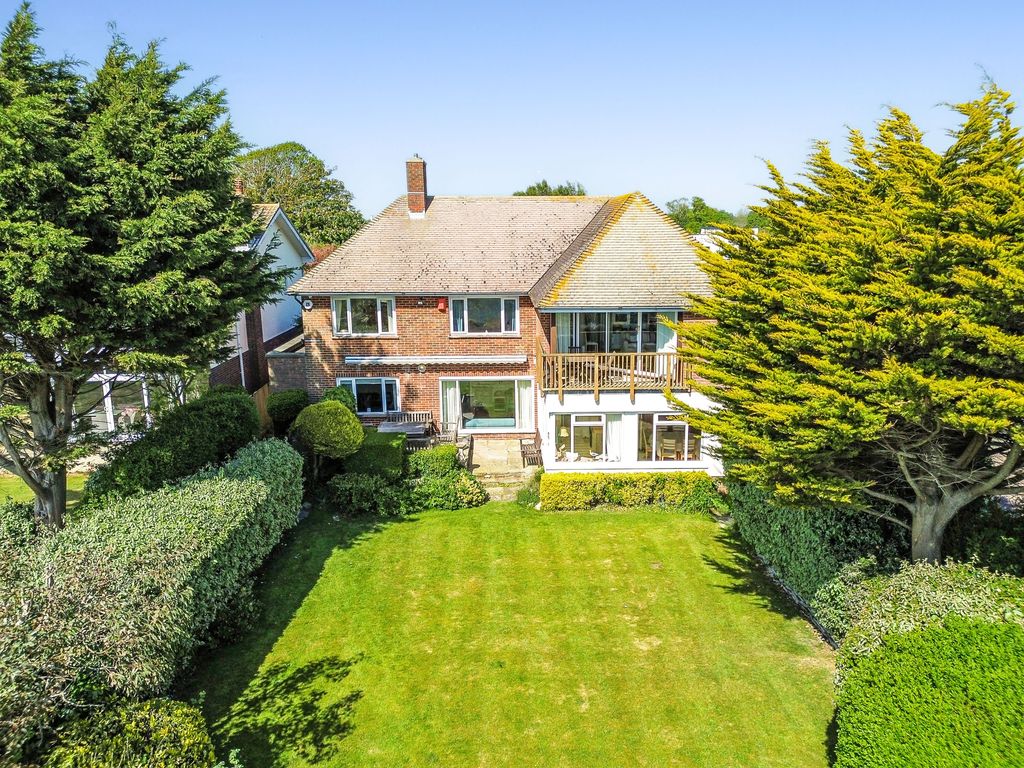Property photo 2 of 43