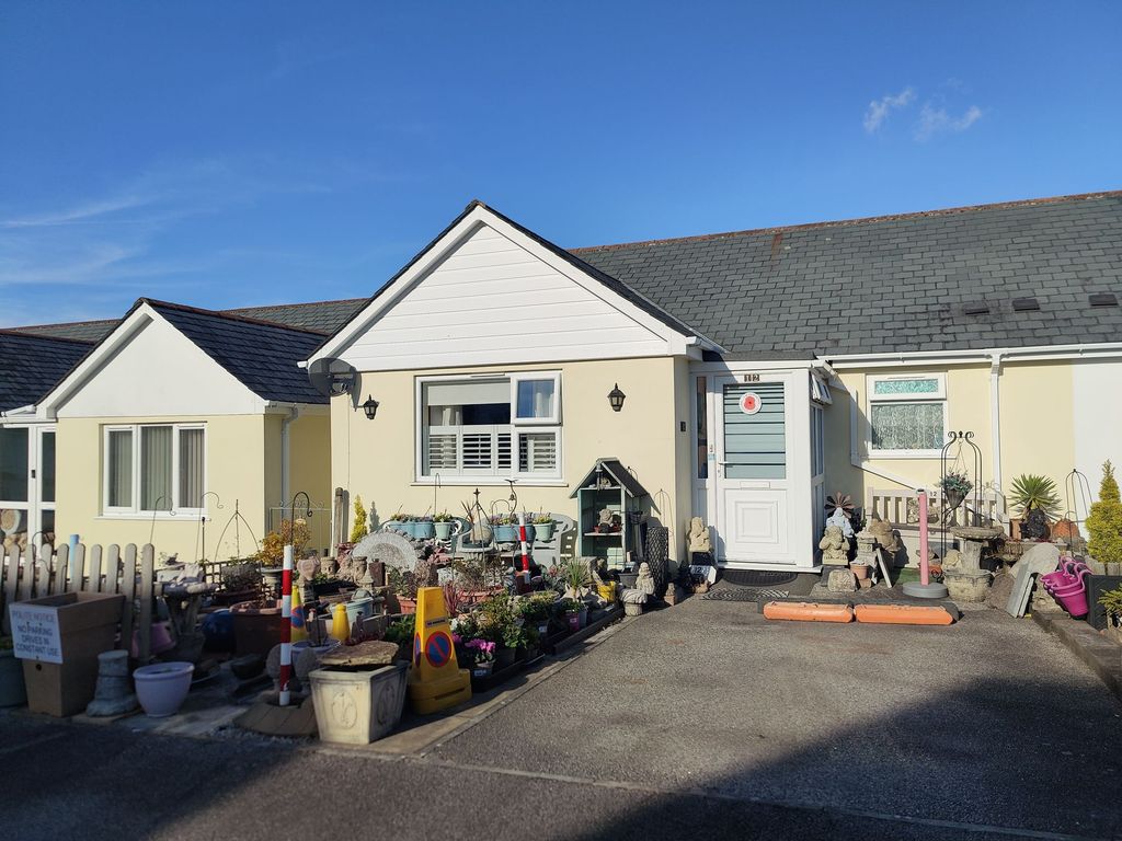 Property photo 1 of 13 External