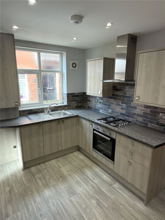 Property photo 2 of 7 Picture No. 06