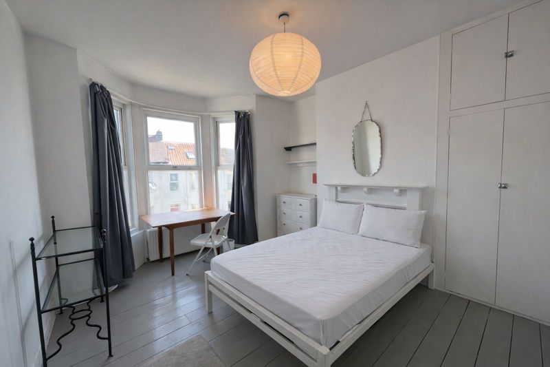 Property photo 1 of 8 Photo 15