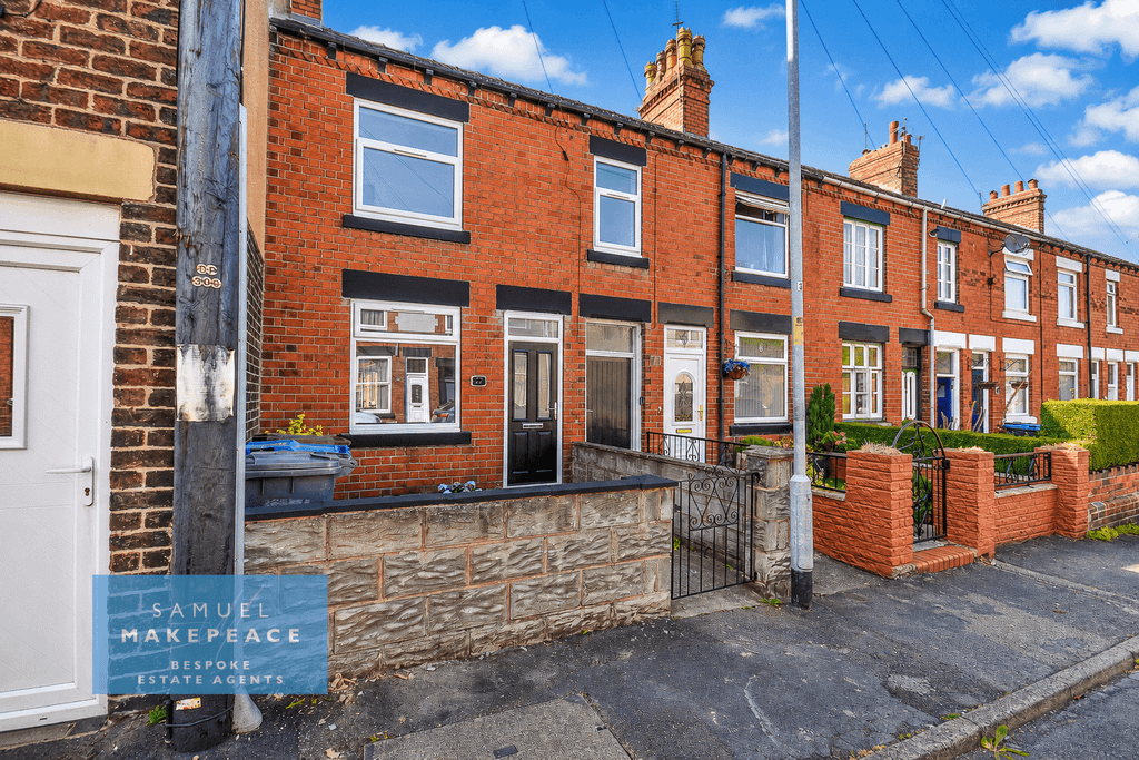 Property photo 1 of 13 Three Bedroom Terraced House In Semi Rural Location