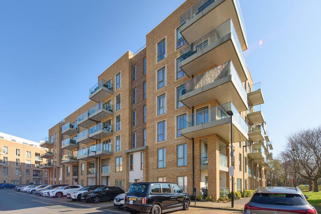 Property photo 1 of 9