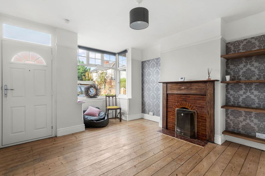 Property photo 3 of 13