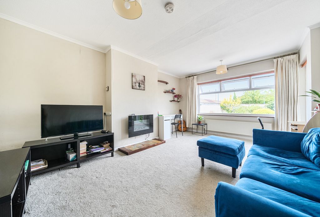 Property photo 3 of 10 1325556-13-6877A9...