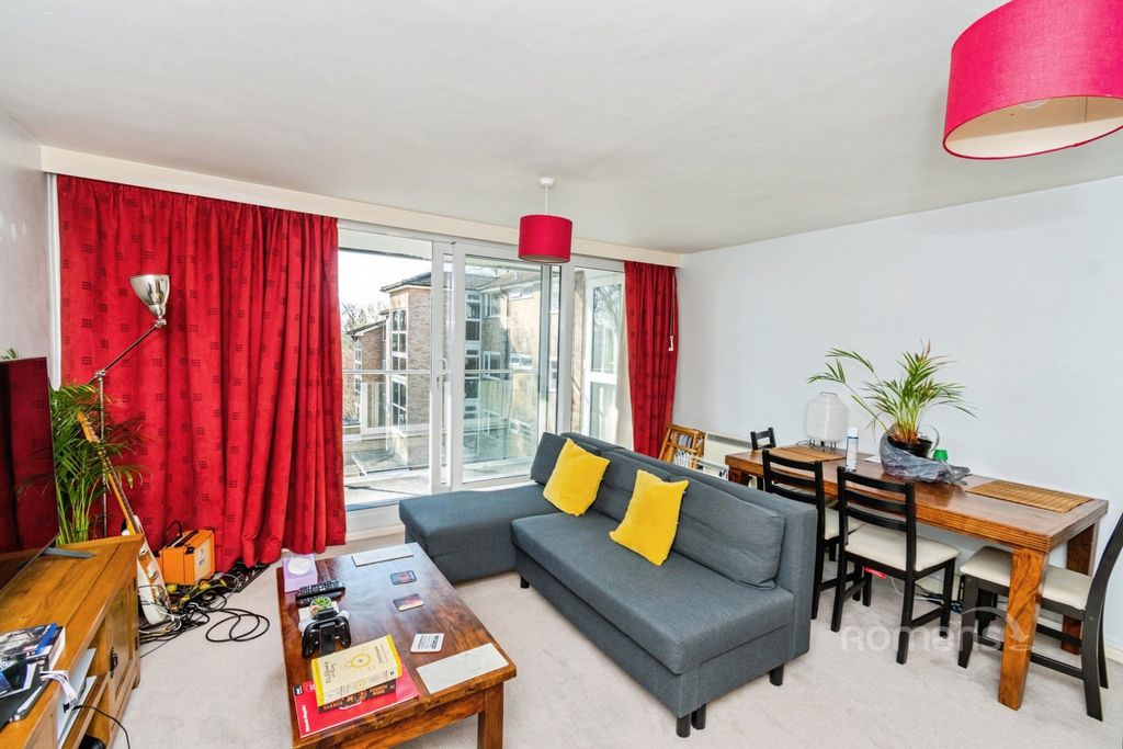 Property photo 3 of 14 Pbox-Img.Jpg