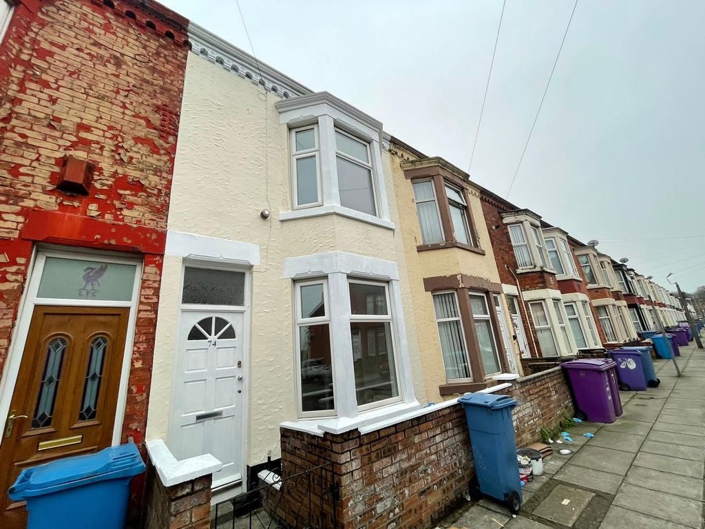 Property photo 2 of 11