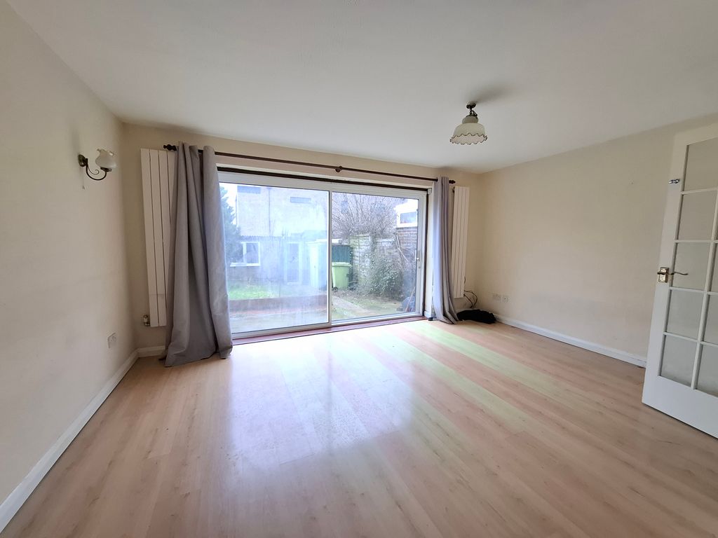 Property photo 1 of 11 Exterior