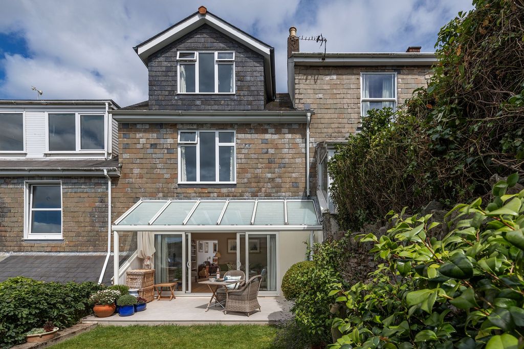 Property photo 2 of 13 Rear Elevation And Garden, Hillside Cottage, Kingswear