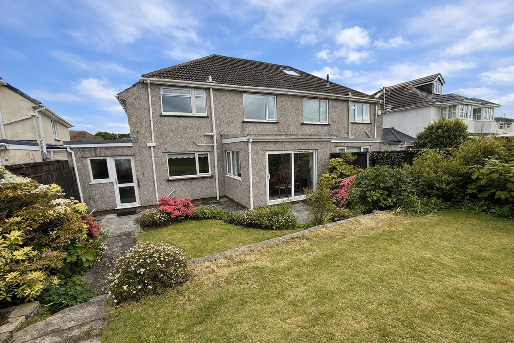Property photo 2 of 23