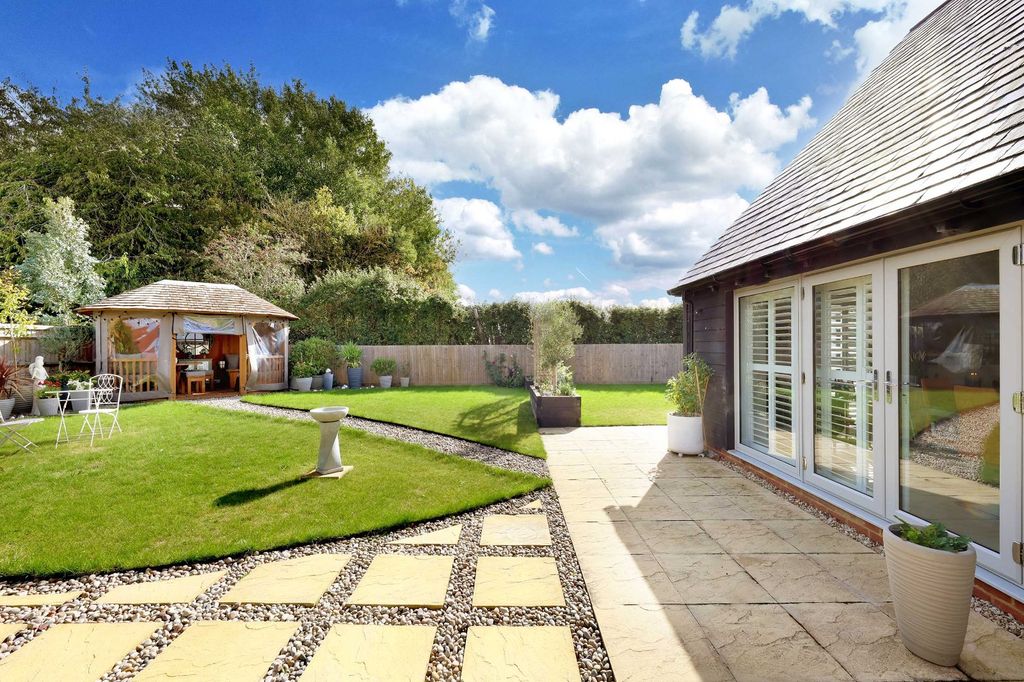Property photo 2 of 23 Picture No. 07