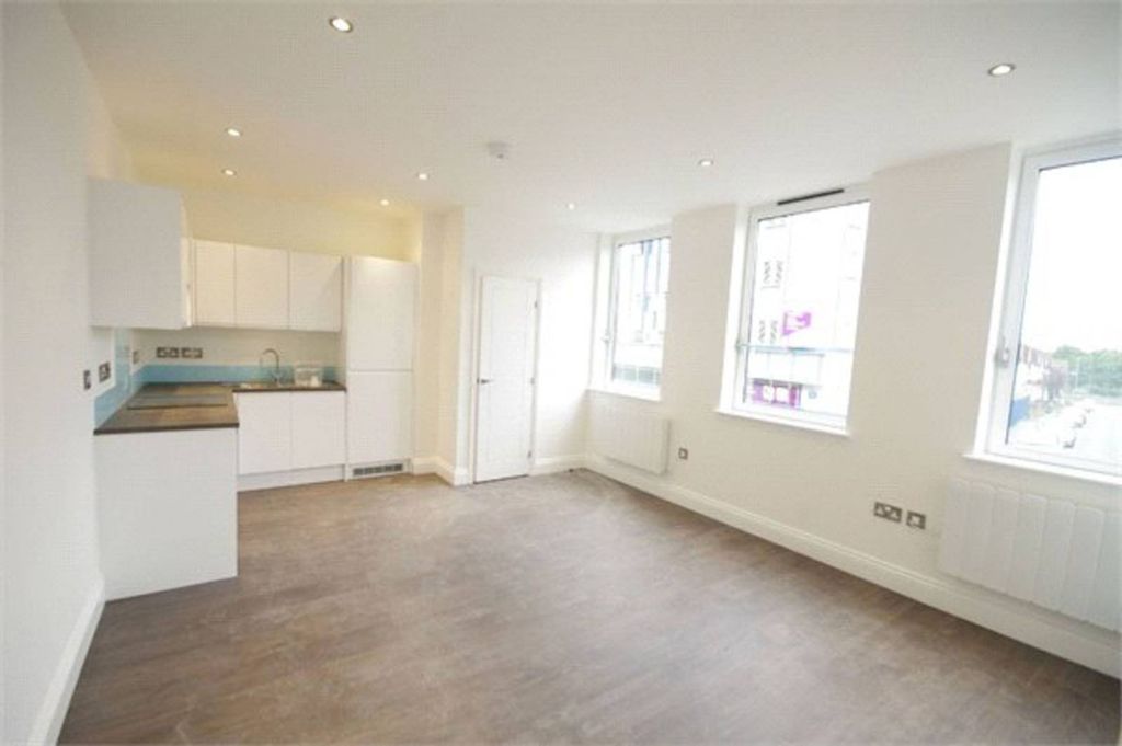 Property photo 2 of 6