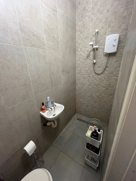 Property photo 3 of 4