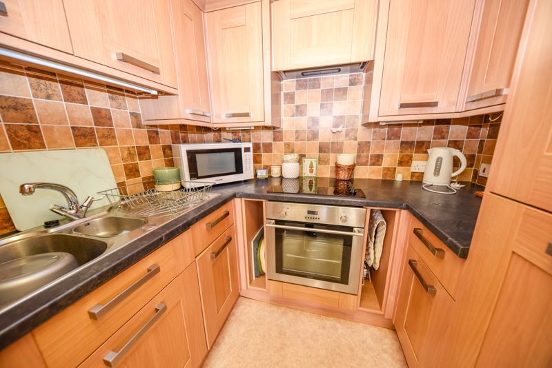 Property photo 3 of 10 Photo 8