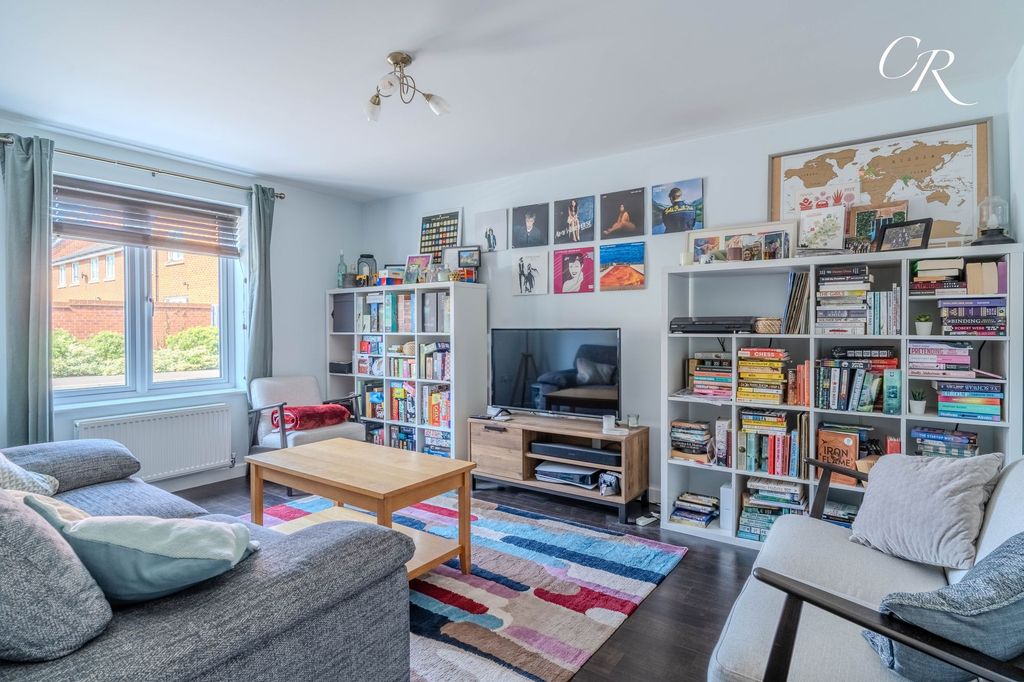 Property photo 3 of 17