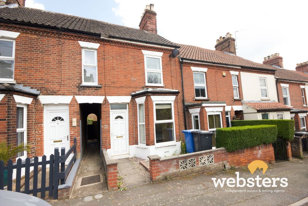 Property photo 1 of 8