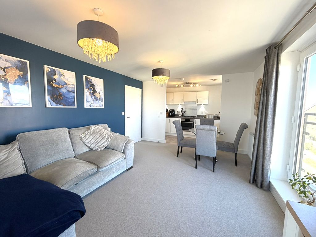 Property photo 3 of 15 Img_1058