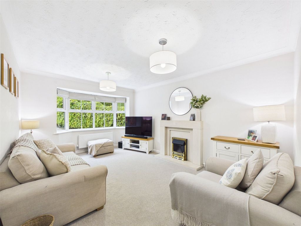 Property photo 2 of 30 Picture No. 32