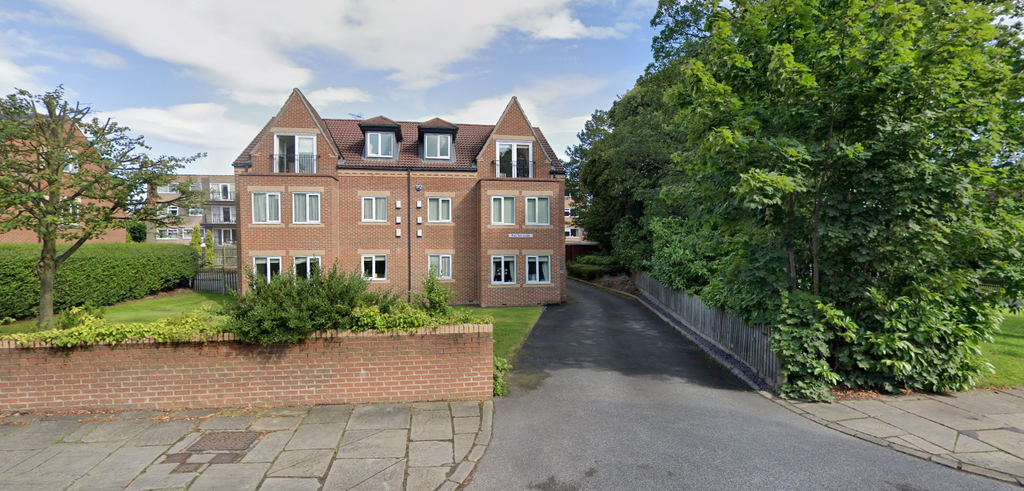 Property photo 1 of 12