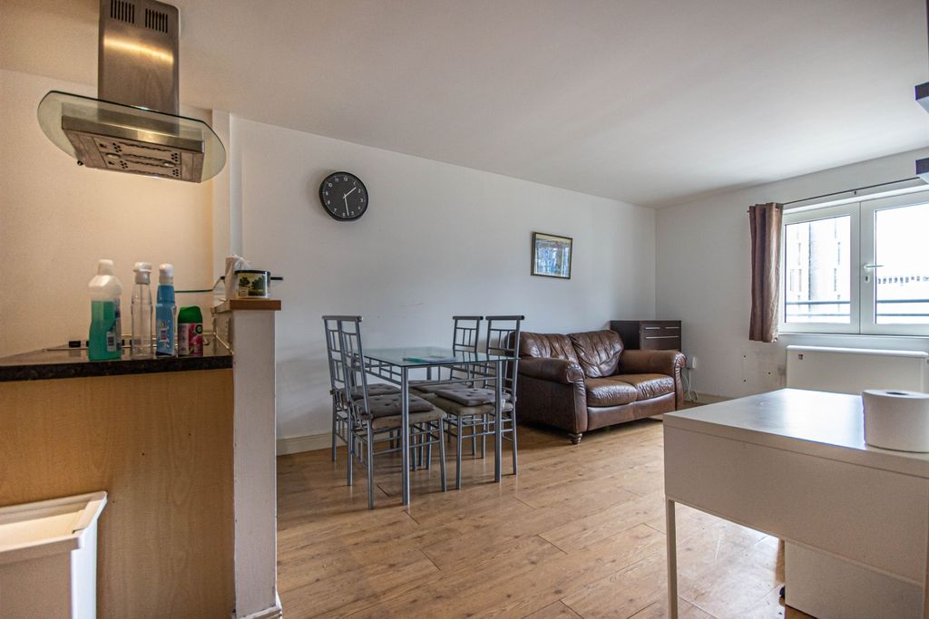 Property photo 1 of 14 1