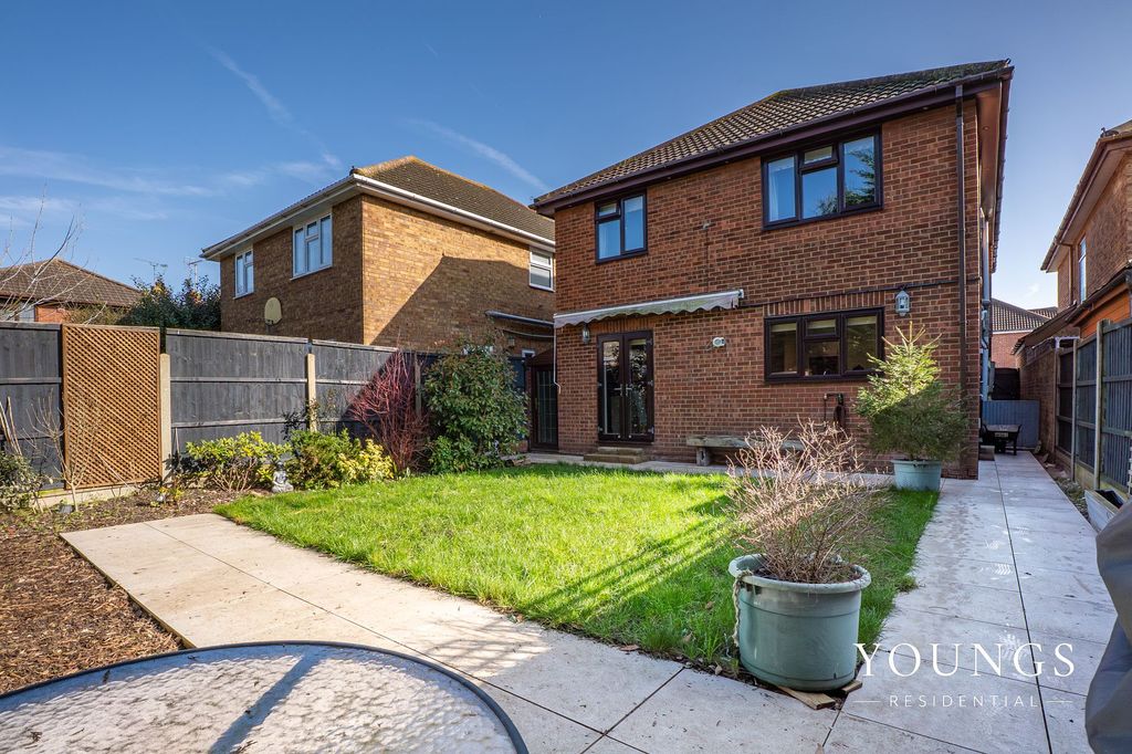 Property photo 2 of 30