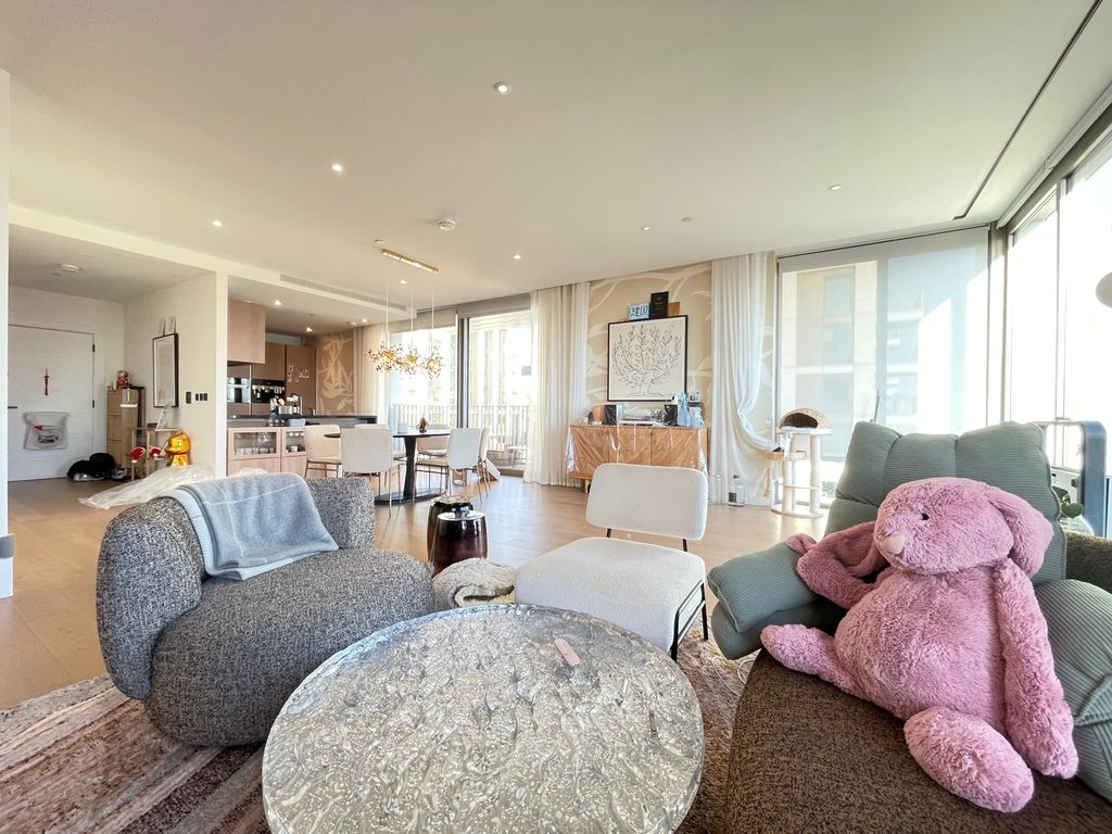 Property photo 3 of 27