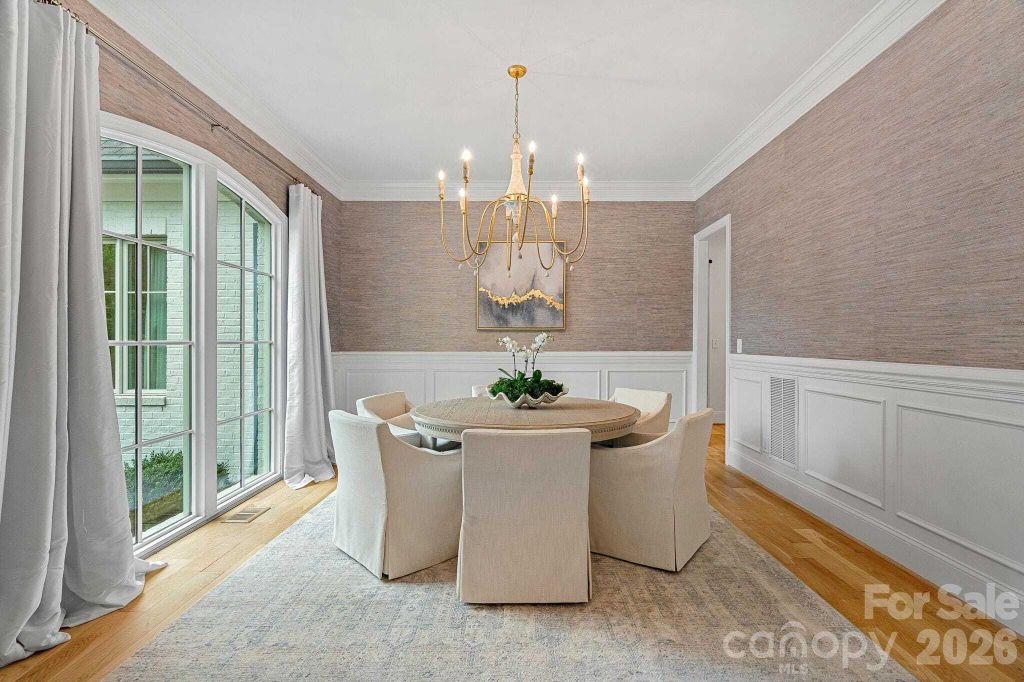 Property photo 3 of 47 <Alttext/>