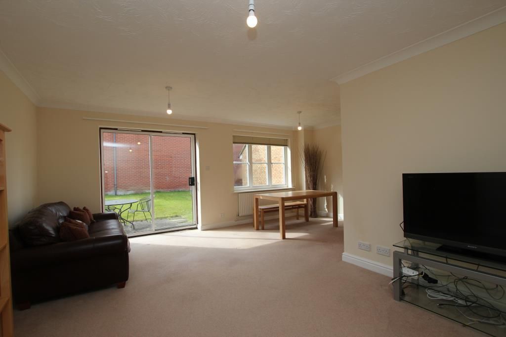 Property photo 2 of 14 Recep.Jpg