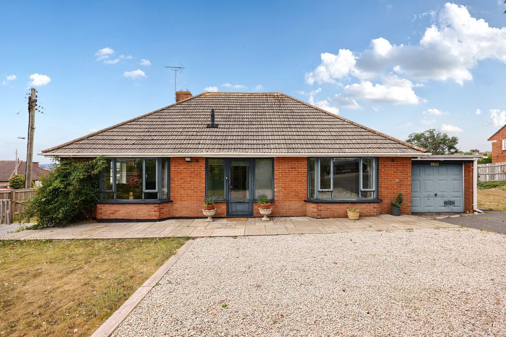 Property photo 1 of 30