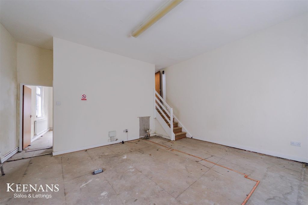 Property photo 2 of 16 2.Jpg