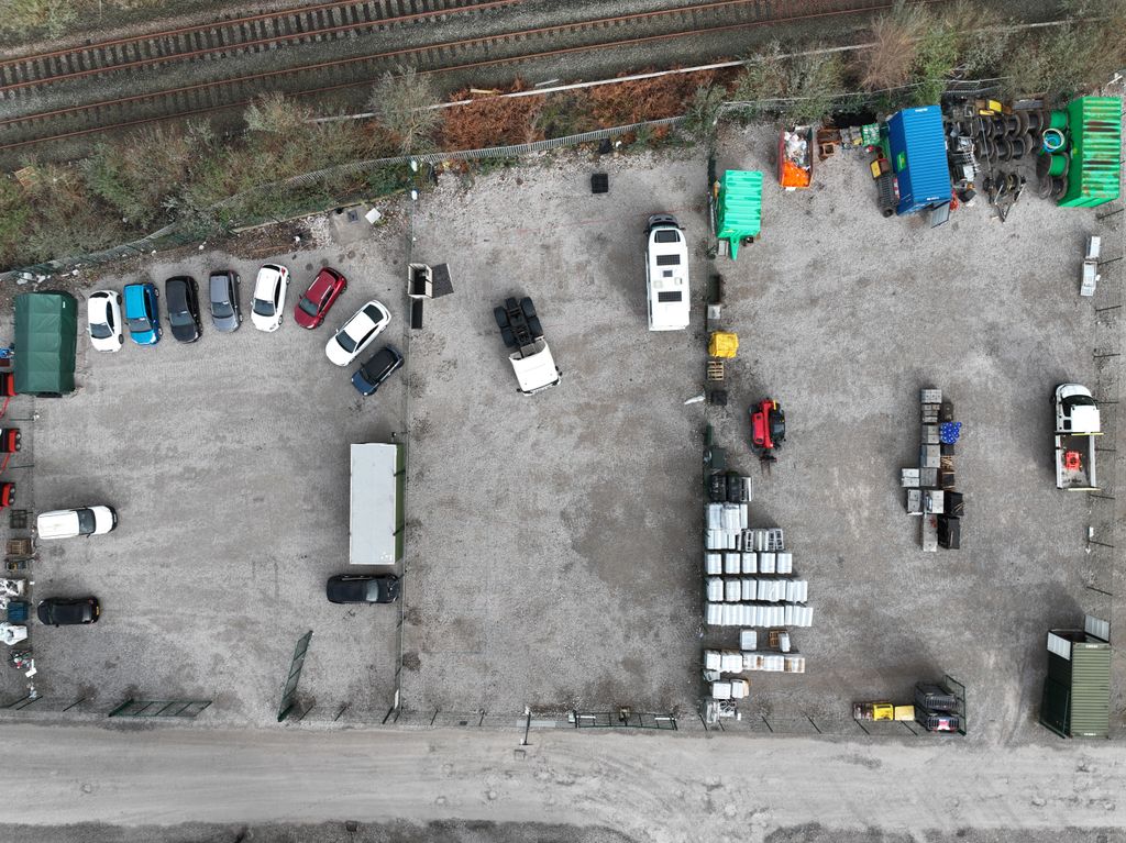 Property photo 2 of 7