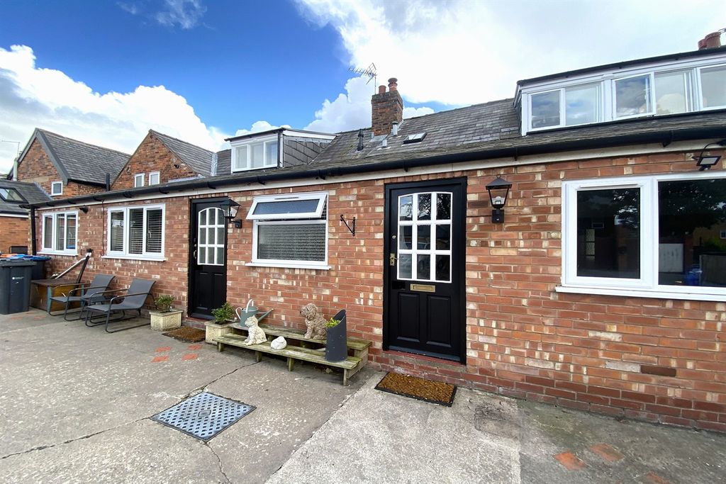 Property photo 1 of 11 (Main)