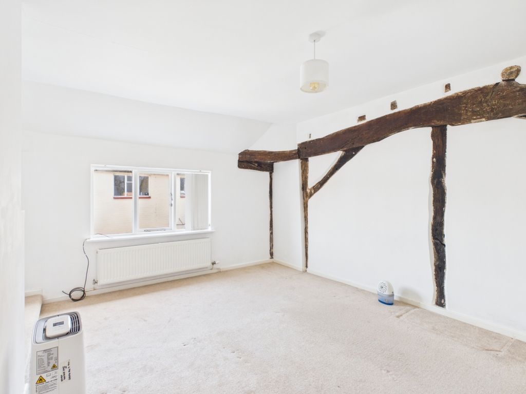 Property photo 1 of 14 Cam01791G0-Pr0235-Still008