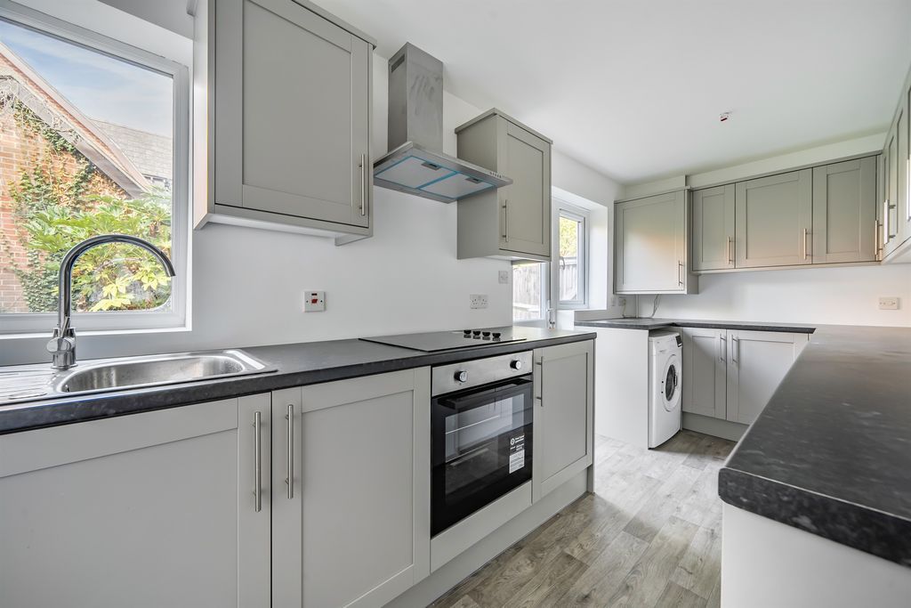 Property photo 3 of 11 Image