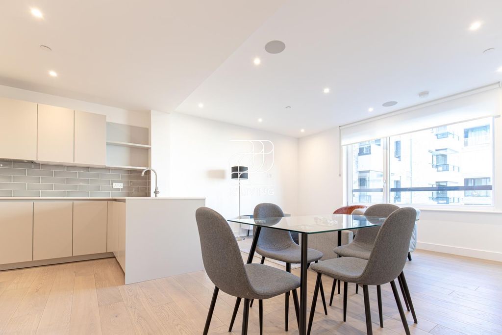 Property photo 2 of 9 943c966A2997245Acb46Ea82d44E9F17.Jpg