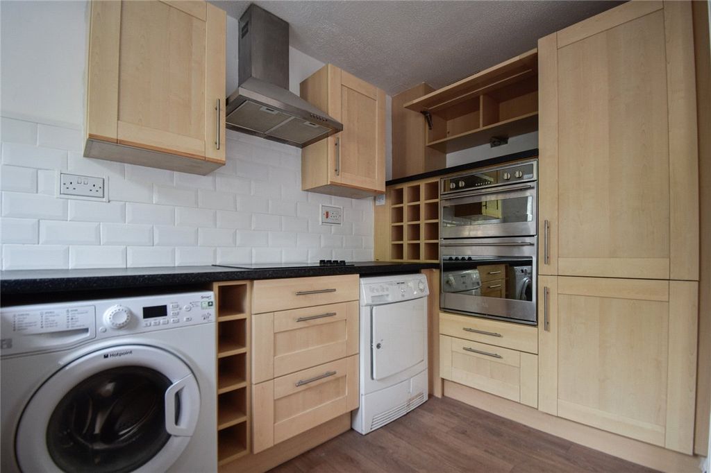 Property photo 3 of 10 Picture No. 04