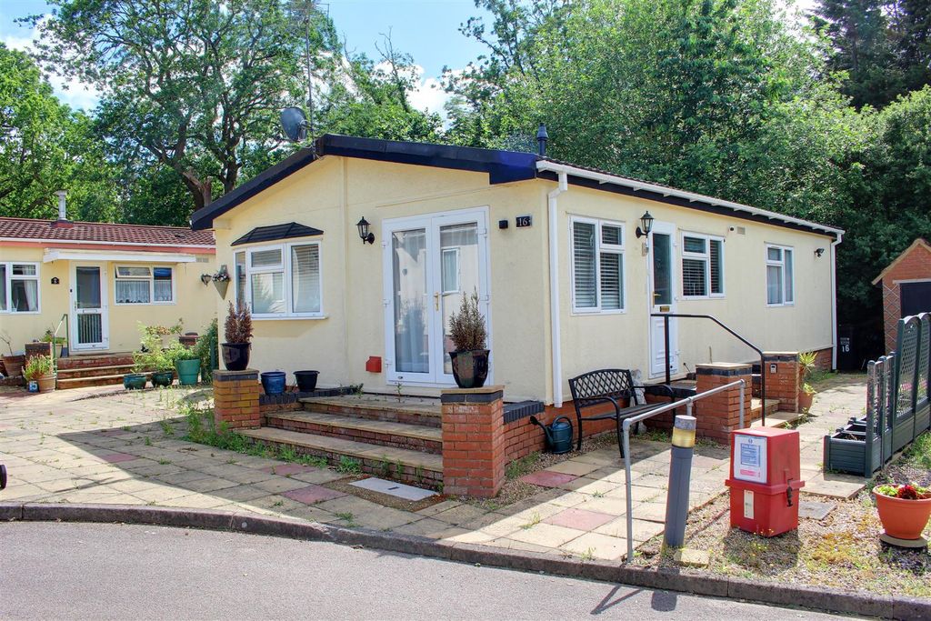 Property photo 1 of 18 Img_6871-Img_6873.Jpg