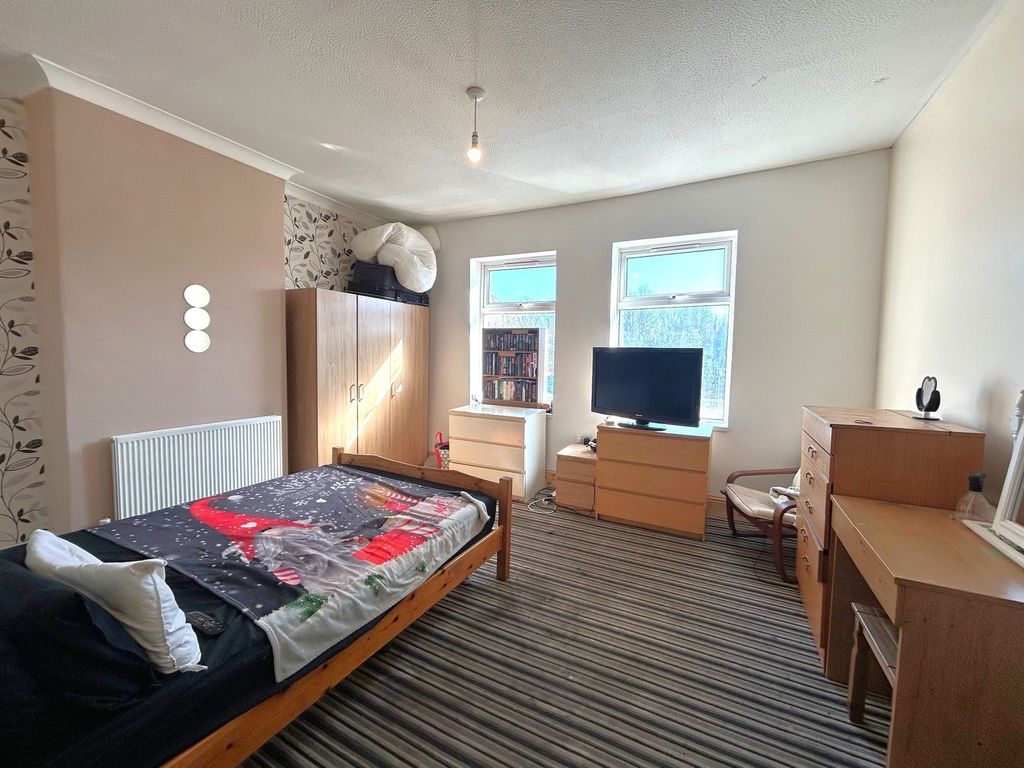 Additional image 6 of 4 bed terraced house for saleVere Street, Barry, Barry CF63